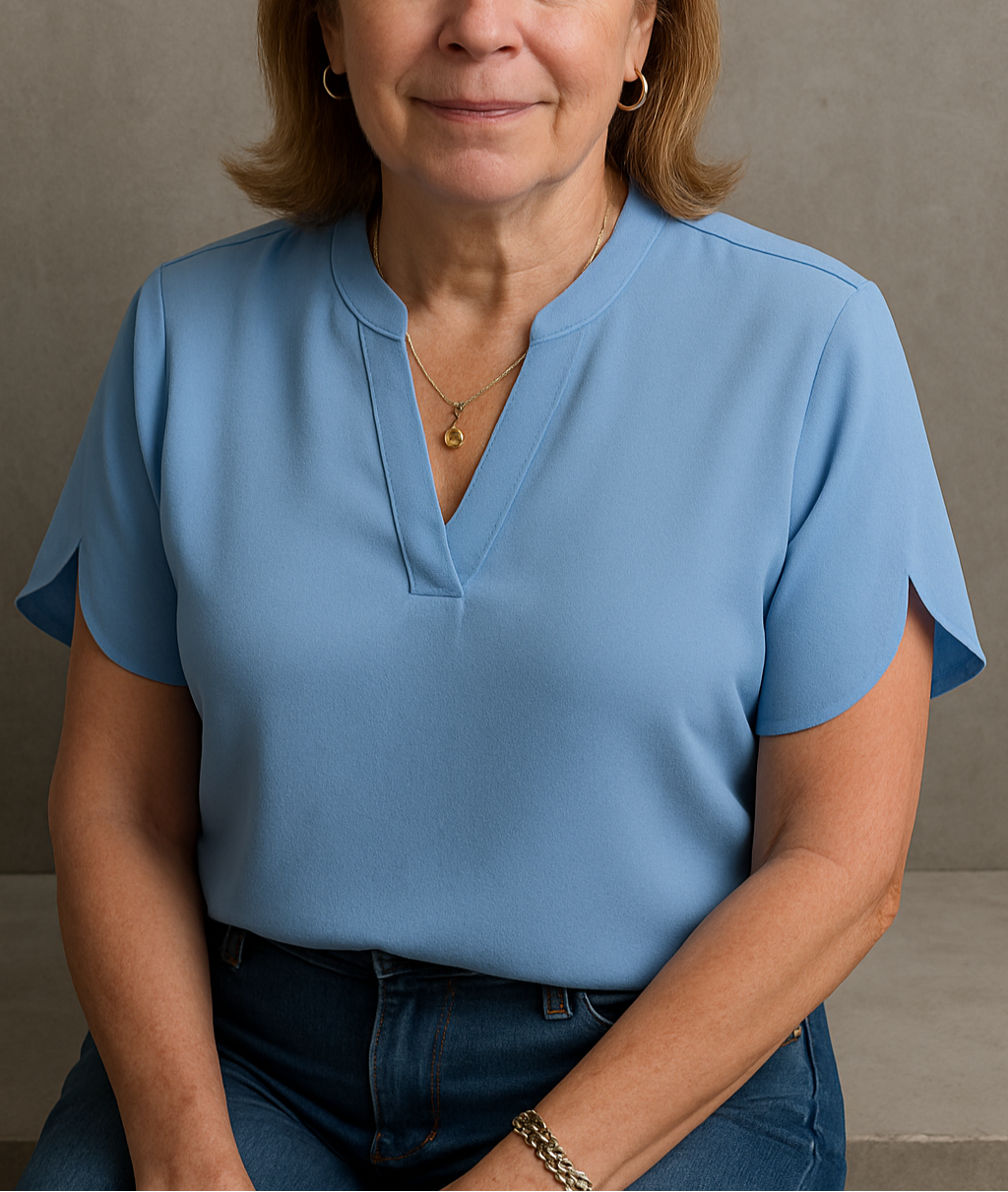 Bridget - Lightweight V-Neck Blouse